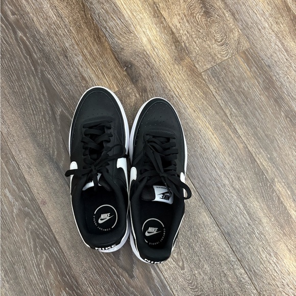 New Nike Air Force 1 '07 Leather Shoes Black White CT2302-002 Ladies 9 - Picture 2 of 11